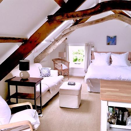 The Attic Apartment, Quay Street Studios Cardigan Buitenkant foto