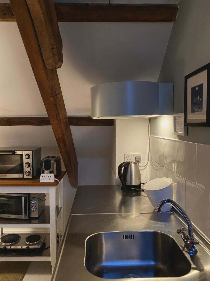 The Attic Apartment, Quay Street Studios Cardigan Buitenkant foto
